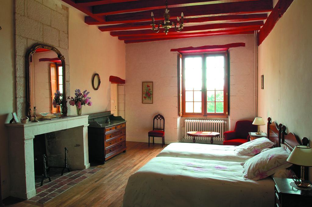 Chateau De La Noblaye Bed & Breakfast Lemere Oda fotoğraf